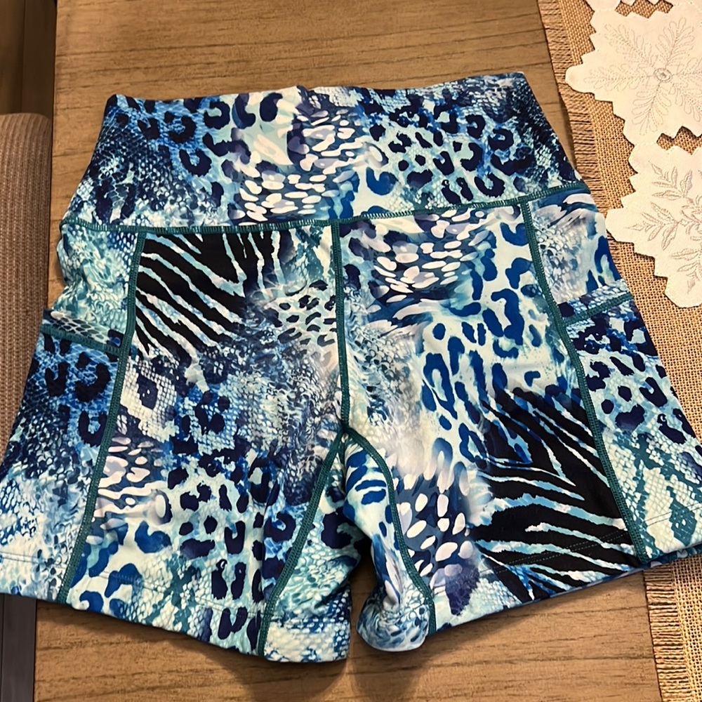 Cvg xs shorts